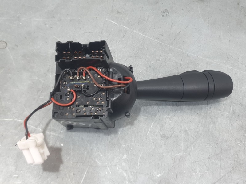 Recambio de mando luces para renault clio iv (bh_) 0.9 tce 75 (bhnp) referencia OEM IAM 255401303R E1109576 8201168013