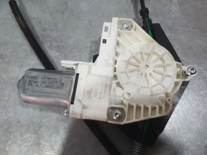 Recambio de elevalunas delantero derecho para audi a5 sportback (8ta) 2.0 tdi referencia OEM IAM 8T8837462B 1021914746110 BROSE