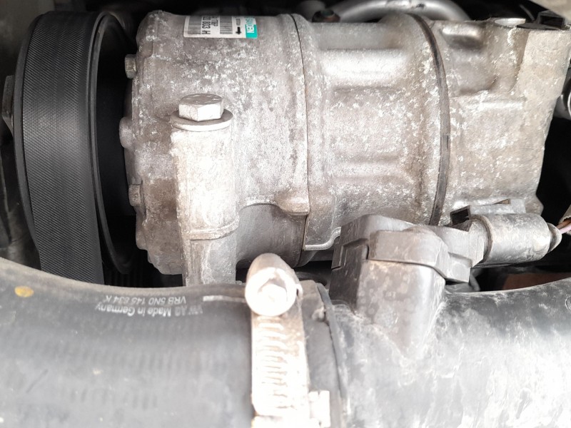 Recambio de compresor aire acondicionado para audi q3 (8ub, 8ug) 2.0 tdi referencia OEM IAM 1K0820808F  