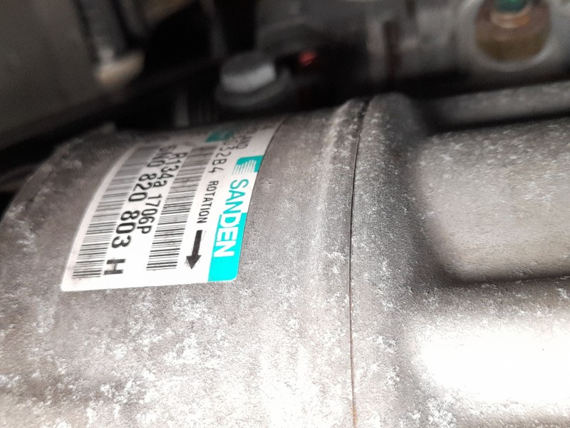 Recambio de compresor aire acondicionado para audi q3 (8ub, 8ug) 2.0 tdi referencia OEM IAM 1K0820808F  