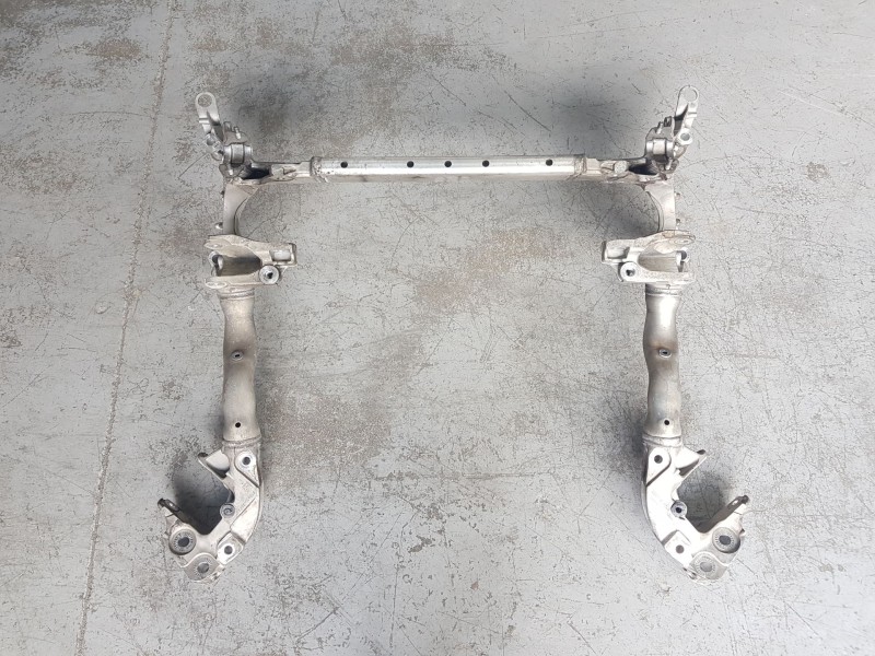 Recambio de puente delantero para porsche macan (95b) 3.0 s diesel referencia OEM IAM 8R0399315J  