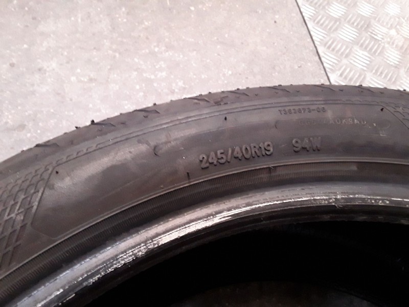 Recambio de neumatico pareja para neumaticos reutilizados - referencia OEM IAM 245401994W GOODYEAR 245/40/19/94W