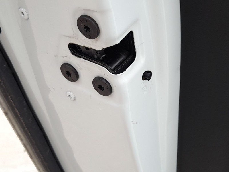Recambio de cerradura puerta trasera izquierda para renault megane iv hatchback (b9a/m/n_) 1.5 dci 110 (b9a3) referencia OEM IAM