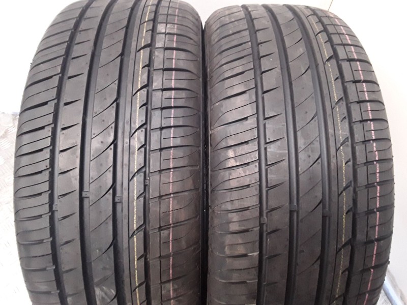 Recambio de neumatico pareja para neumaticos nuevos - referencia OEM IAM 2255517101V HANKOOK 225/55/17/101V