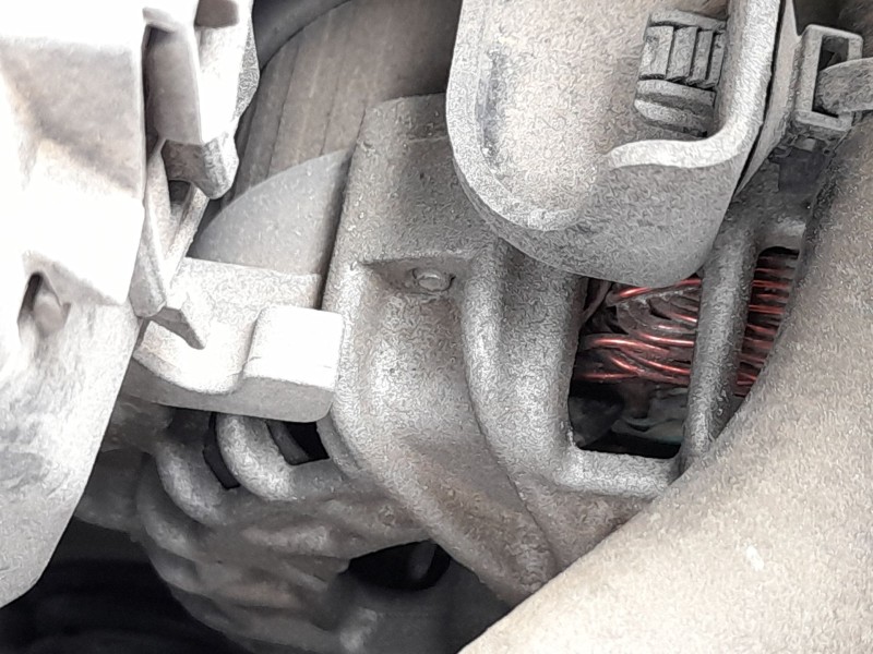 Recambio de alternador para renault megane iv hatchback (b9a/m/n_) 1.5 dci 110 (b9a3) referencia OEM IAM 231004EA0A  