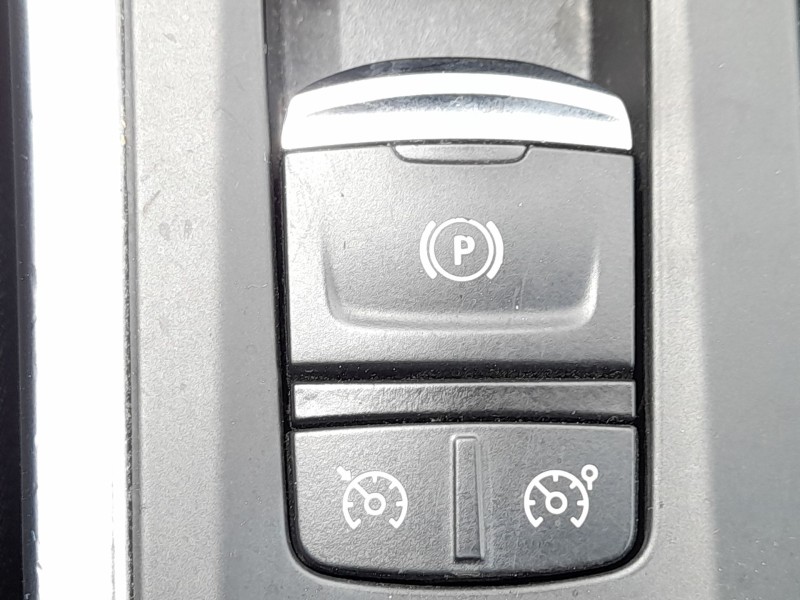 Recambio de palanca freno de mano para renault megane iv hatchback (b9a/m/n_) 1.5 dci 110 (b9a3) referencia OEM IAM 360104593R  