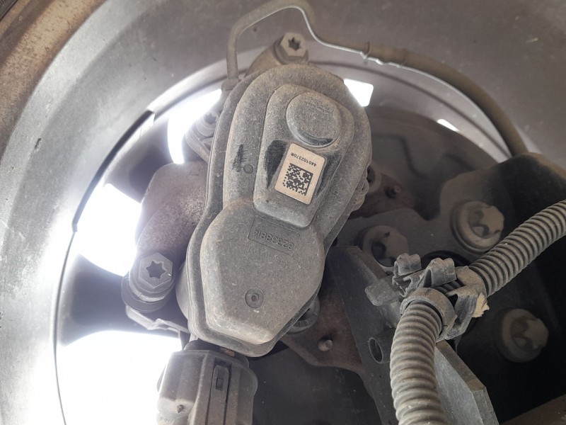 Recambio de pinza freno trasera izquierda para renault megane iv hatchback (b9a/m/n_) 1.5 dci 110 (b9a3) referencia OEM IAM 4401