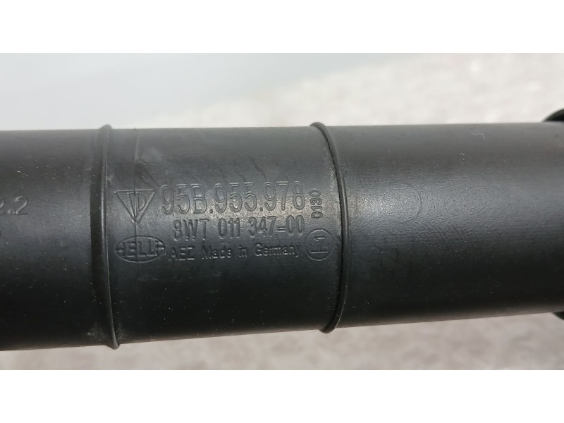 Recambio de inyector lavafaros para porsche macan (95b) 3.0 s diesel referencia OEM IAM   