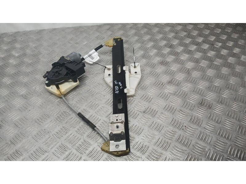 Recambio de elevalunas trasero derecho para seat leon st (5f8) fr referencia OEM IAM 5F9839462A ELECTRICO 5 PINS 