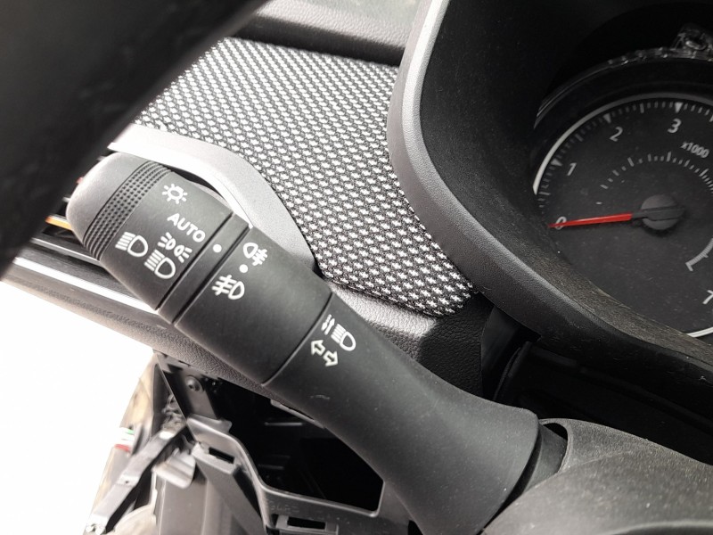 Recambio de mando luces y limpia para dacia sandero iii 1.0 tce 90 referencia OEM IAM 255670975R  