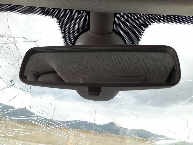 Recambio de espejo interior para dacia sandero iii 1.0 tce 90 referencia OEM IAM 963217469R  