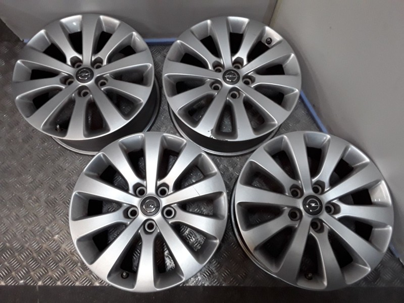 Recambio de juego llantas aluminio para opel astra j sports tourer (p10) 1.7 cdti (35) referencia OEM IAM 7X17 5 TORN ET44 ROZAD