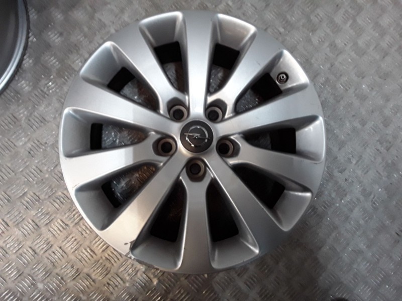 Recambio de juego llantas aluminio para opel astra j sports tourer (p10) 1.7 cdti (35) referencia OEM IAM 7X17 5 TORN ET44 ROZAD