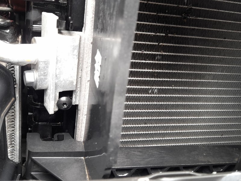 Recambio de condensador / radiador aire acondicionado para dacia sandero iii 1.0 tce 90 referencia OEM IAM 921005FA0A  