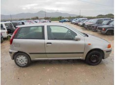 FIAT PUNTO BERLINA (176)