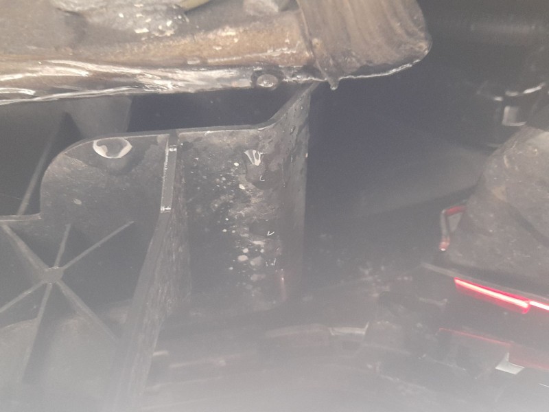 Recambio de refuerzo paragolpes trasero para dacia sandero iii 1.0 tce 90 referencia OEM IAM 756104341R  