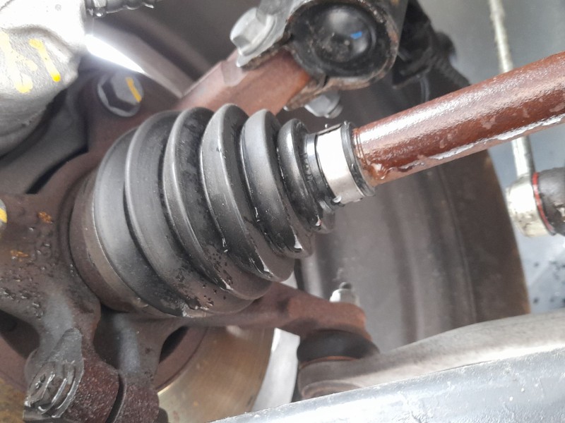 Recambio de transmision delantera derecha para dacia sandero iii 1.0 tce 90 referencia OEM IAM 391003955R  