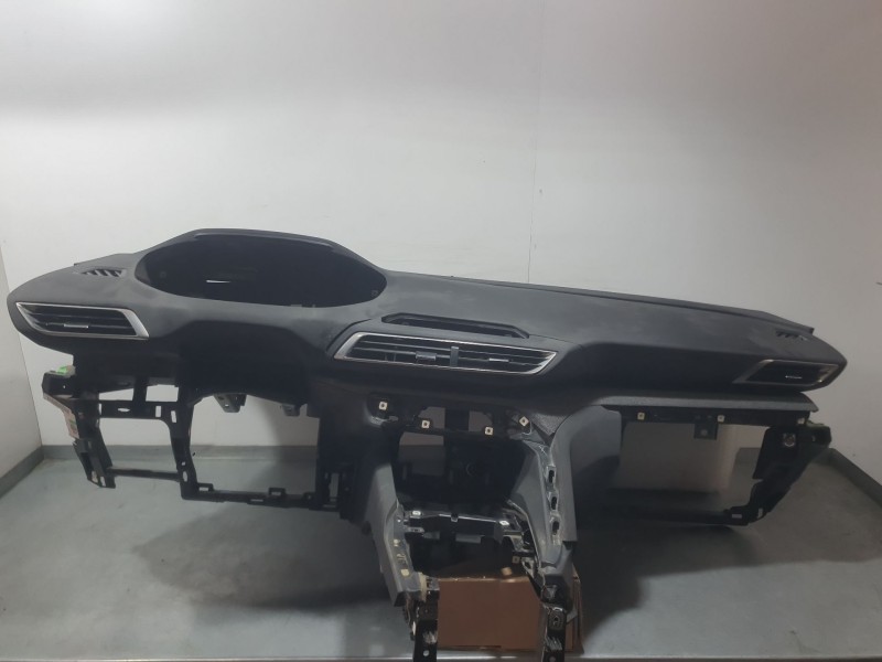 Recambio de kit airbag para peugeot 3008 allure pack referencia OEM IAM 98230181ZD  C/ SALPICADERO Y PRETENSOR DERECHO