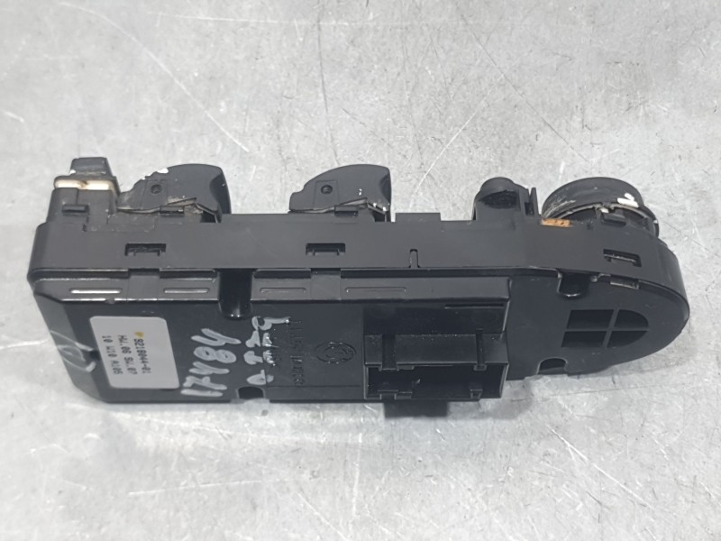 Recambio de mando elevalunas delantero izquierdo para bmw x5 (e70) xdrive 40 d referencia OEM IAM 9218044 C/MANDO RETROVISOR 