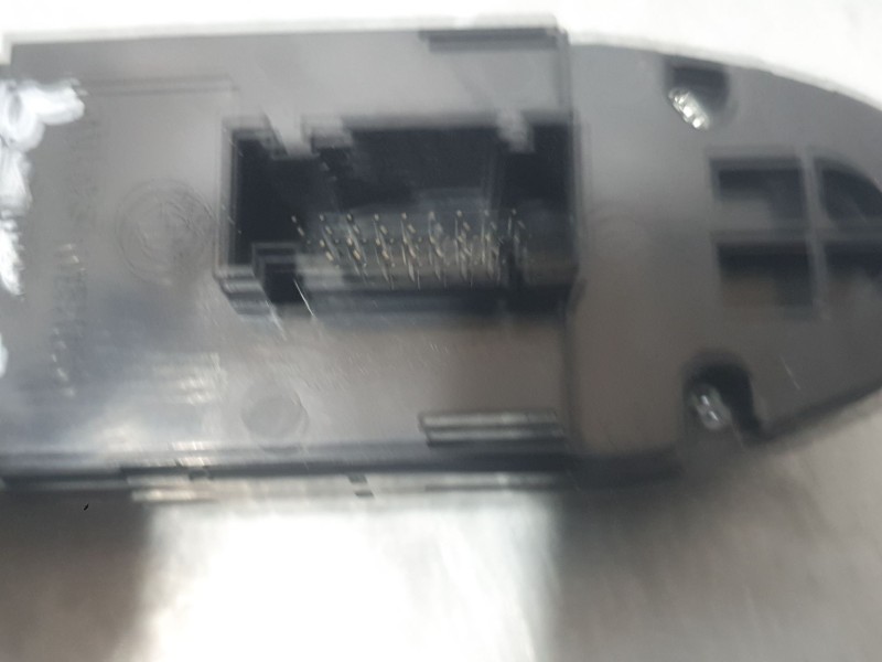 Recambio de mando elevalunas delantero izquierdo para bmw x5 (e70) xdrive 40 d referencia OEM IAM 9218044 C/MANDO RETROVISOR 