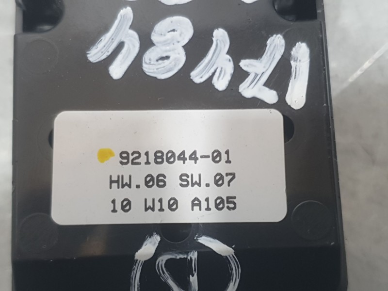 Recambio de mando elevalunas delantero izquierdo para bmw x5 (e70) xdrive 40 d referencia OEM IAM 9218044 C/MANDO RETROVISOR 