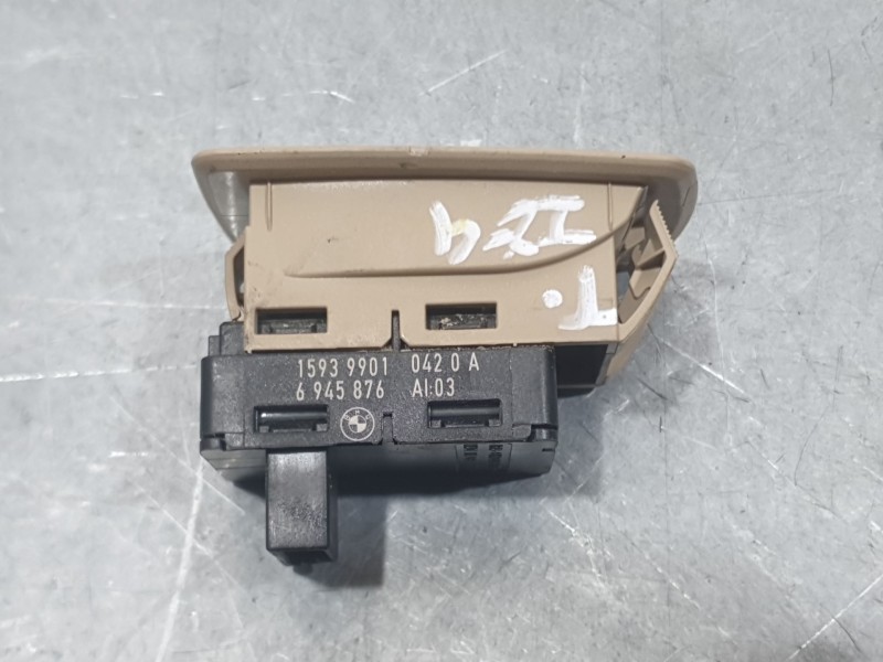 Recambio de mando elevalunas trasero izquierdo para bmw x5 (e70) xdrive 40 d referencia OEM IAM 6945876  