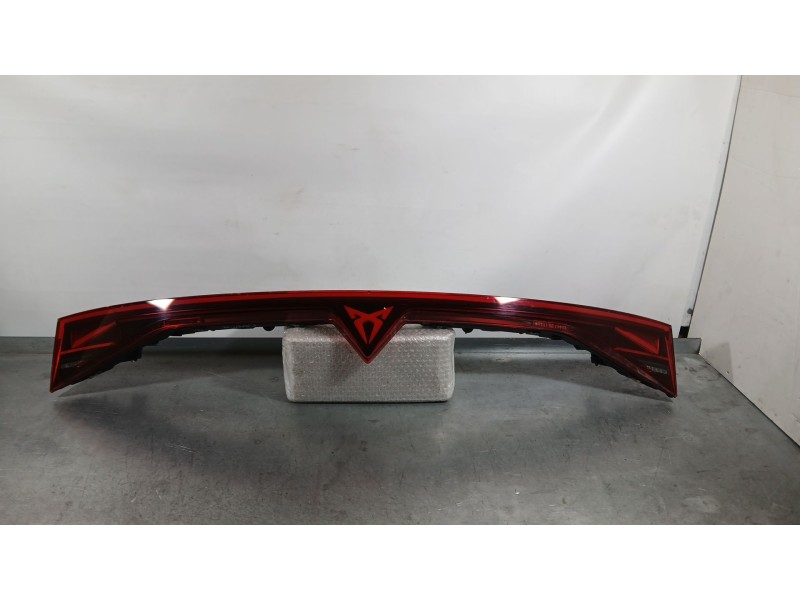 Recambio de piloto trasero central para cupra formentor (kmp) 1.5 tsi e-hybrid referencia OEM IAM 5FF945307D  