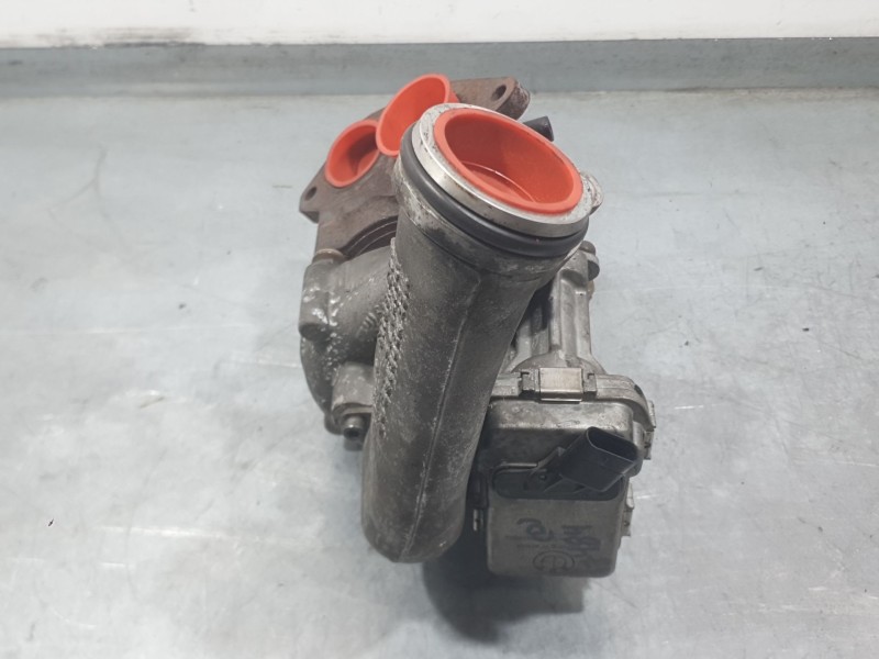 Recambio de turbocompresor para bmw x5 (e70) xdrive 40 d referencia OEM IAM 7808165  