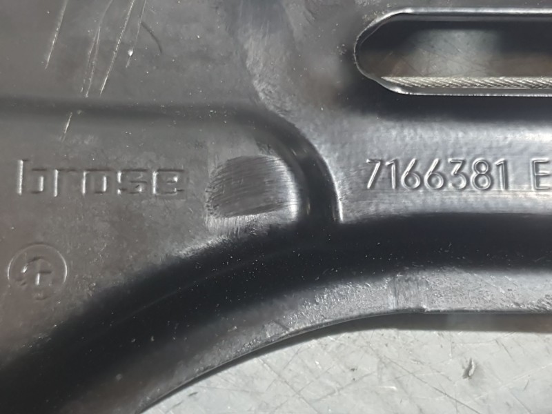 Recambio de elevalunas trasero izquierdo para bmw x5 (e70) xdrive 40 d referencia OEM IAM 7166381 BROSE 