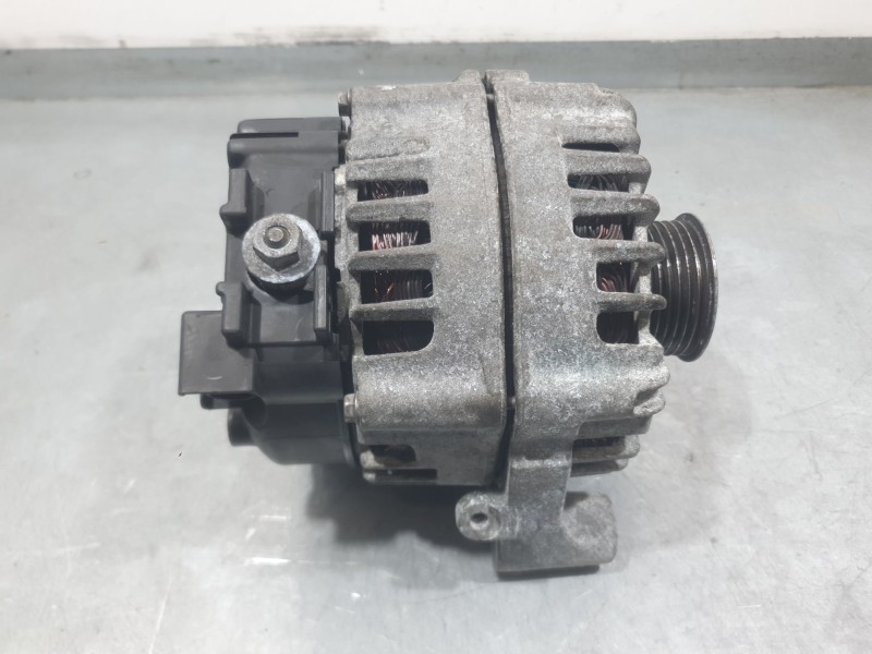 Recambio de alternador para bmw x5 (e70) xdrive 40 d referencia OEM IAM 7803724 8543403B VALEO