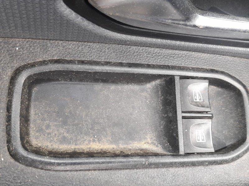 Recambio de mando elevalunas delantero izquierdo para renault express furgoneta/monovolumen 1.5 blue dci 75 (f6aa) referencia OE