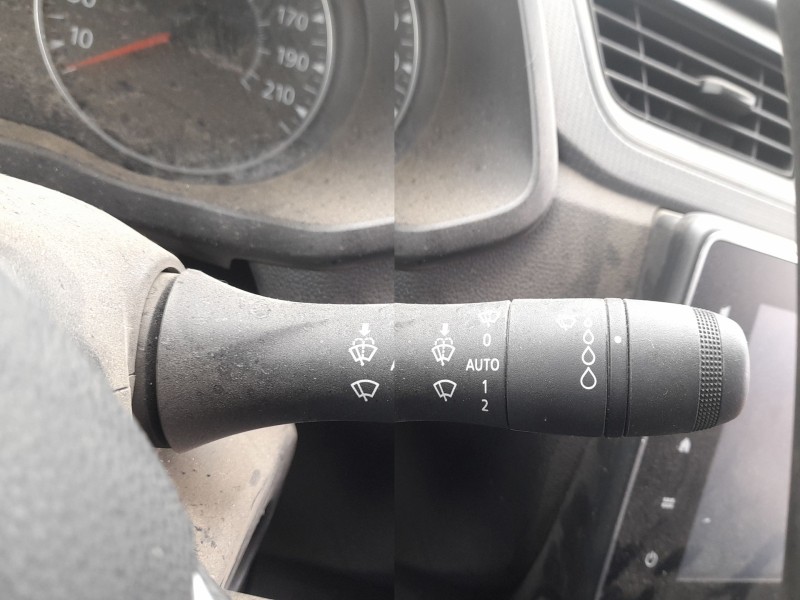 Recambio de mando luces y limpia para renault express furgoneta/monovolumen 1.5 blue dci 75 (f6aa) referencia OEM IAM 255672098R