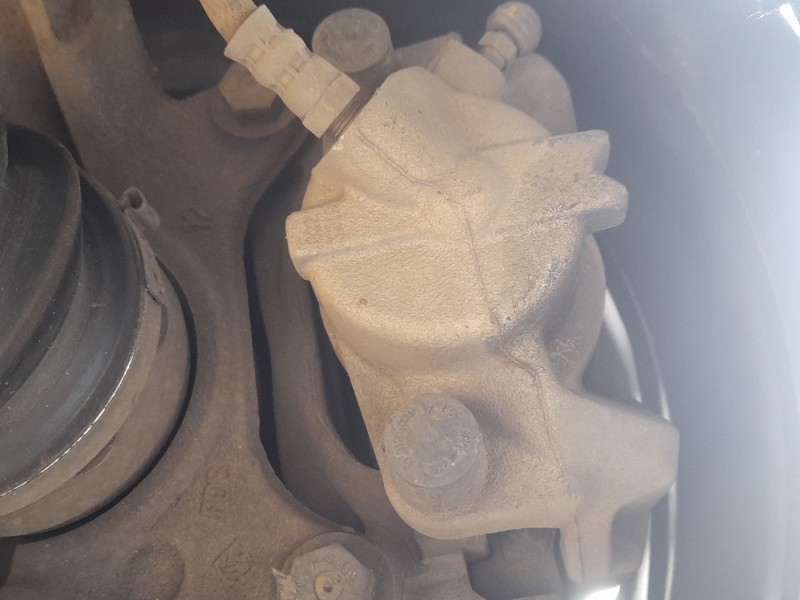 Recambio de pinza freno delantera izquierda para renault express furgoneta/monovolumen 1.5 blue dci 75 (f6aa) referencia OEM IAM
