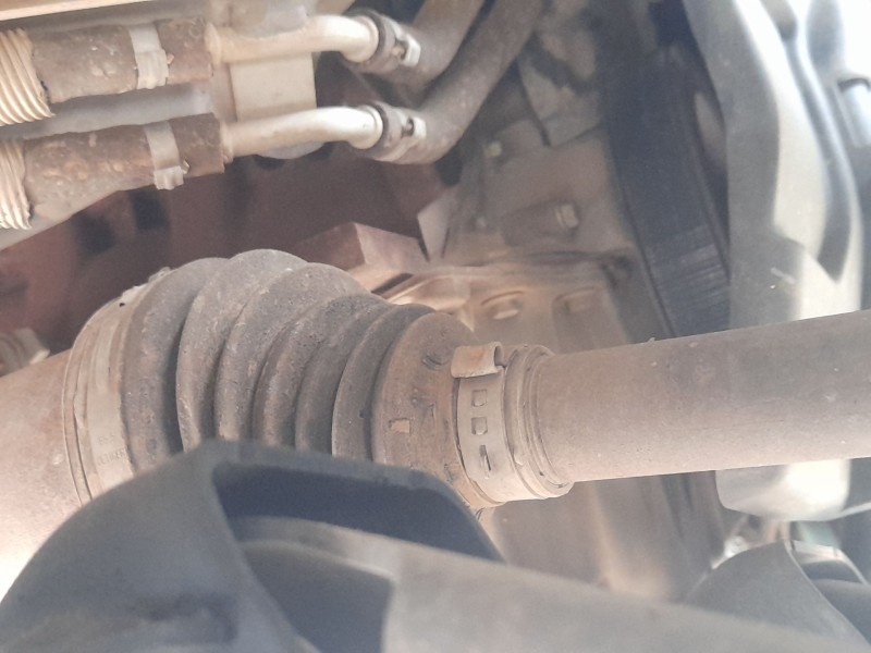 Recambio de transmision delantera derecha para renault express furgoneta/monovolumen 1.5 blue dci 75 (f6aa) referencia OEM IAM 3