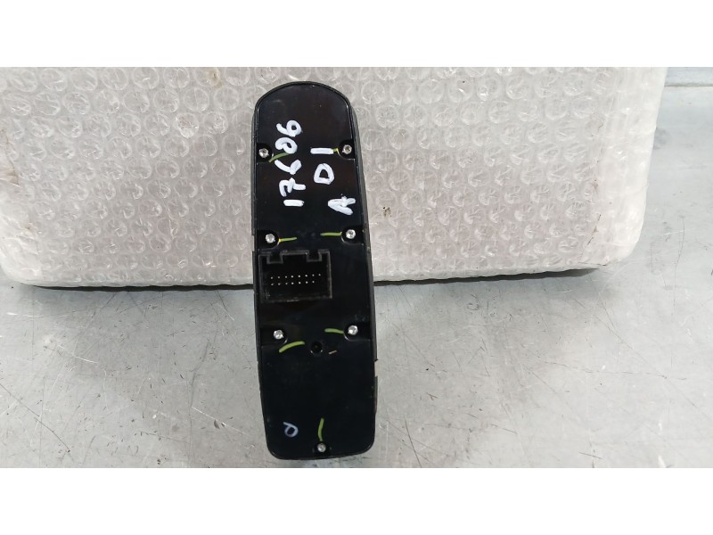 Recambio de mando elevalunas delantero izquierdo para porsche macan (95b) 3.0 s diesel referencia OEM IAM 7PP95985AE FALTA PLAST