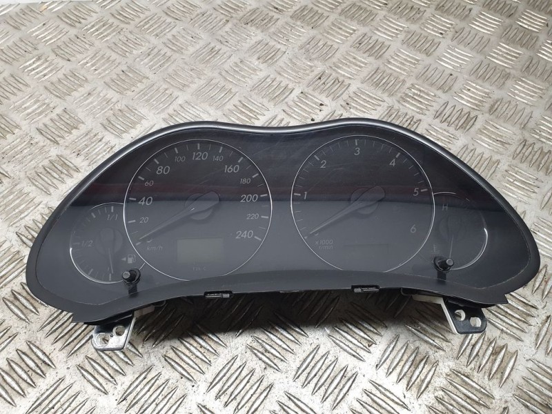 Recambio de cuadro instrumentos para toyota avensis berlina (t25) 2.2 d-4d sol sedán (4-ptas) referencia OEM IAM 8380005850 MB25