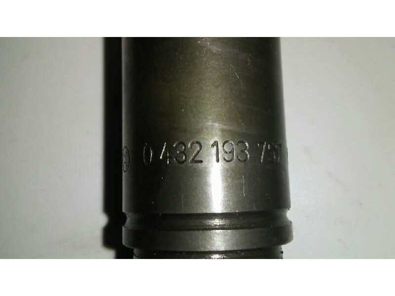 Recambio de inyector para renault master desde ´98 2.8 tdi referencia OEM IAM 0432193757  