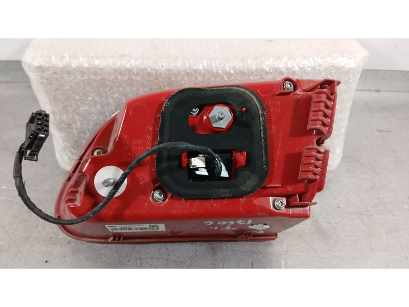 Recambio de piloto trasero izquierdo interior para porsche macan (95b) 3.0 s diesel referencia OEM IAM 95B945093F HELLA T95B044