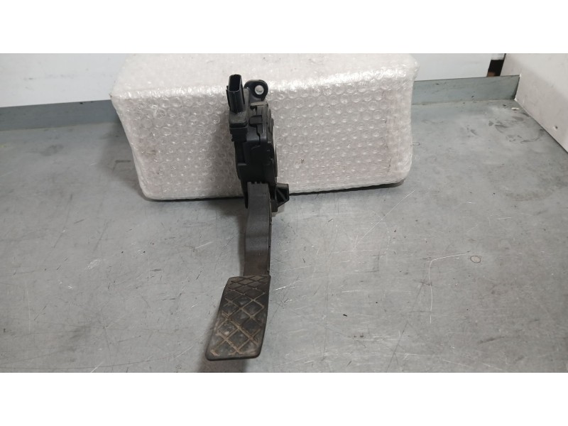 Recambio de potenciometro pedal para porsche macan (95b) 3.0 s diesel referencia OEM IAM 8K1723523A  6PV00950521