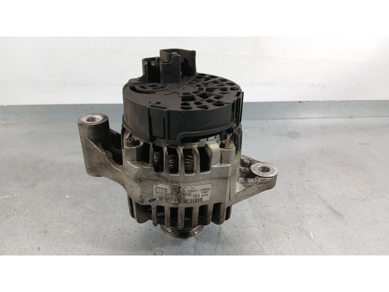 Recambio de alternador para fiat croma (194_) 1.9 d multijet (194axb1b) referencia OEM IAM 51764265 DENSO 1012101090