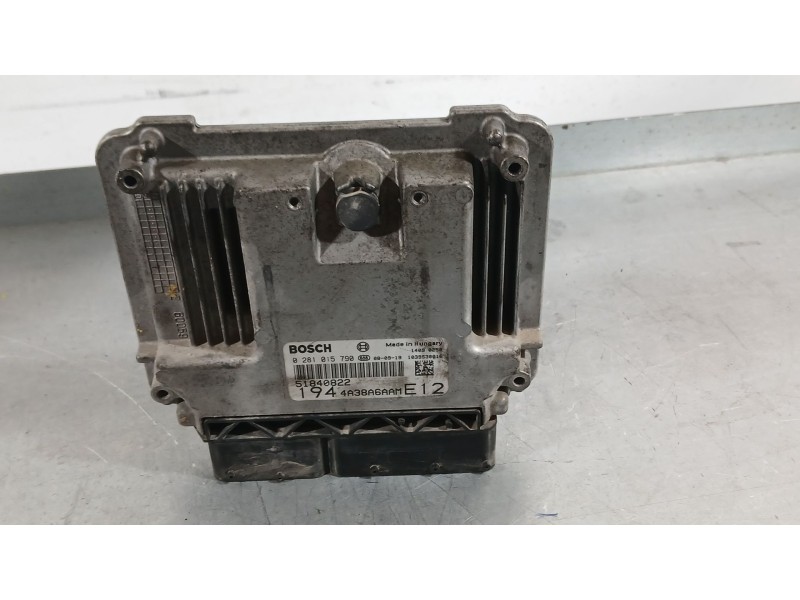 Recambio de centralita motor uce para fiat croma (194_) 1.9 d multijet (194axb1b) referencia OEM IAM 51840822 BOSCH 0281015790