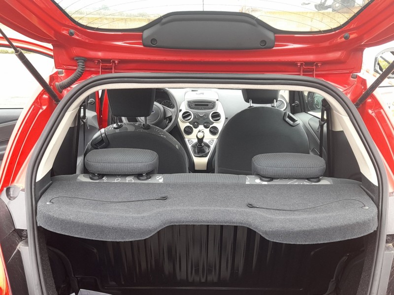 Recambio de bandeja trasera para ford ka (ru8) 1.2 referencia OEM IAM 1568555  