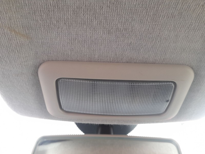 Recambio de luz interior para ford ka (ru8) 1.2 referencia OEM IAM 1571730  