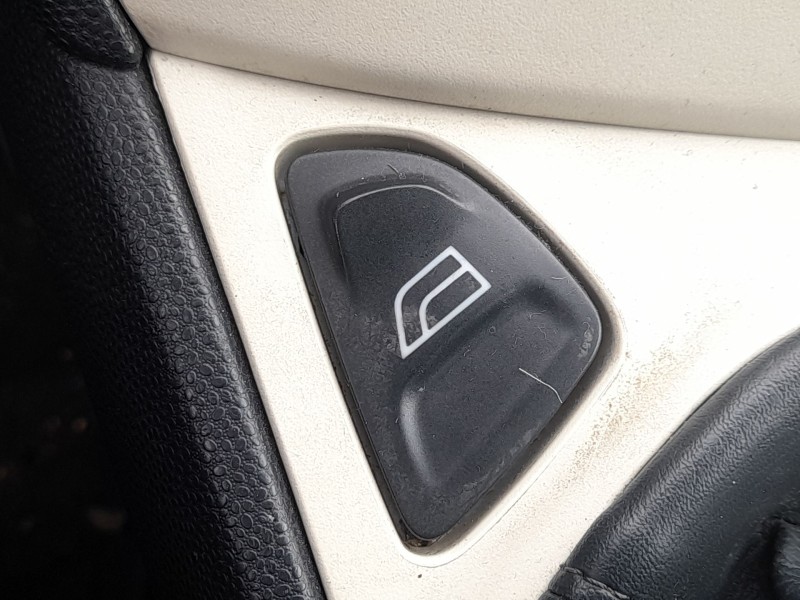 Recambio de mando elevalunas delantero izquierdo para ford ka (ru8) 1.2 referencia OEM IAM 1571422  