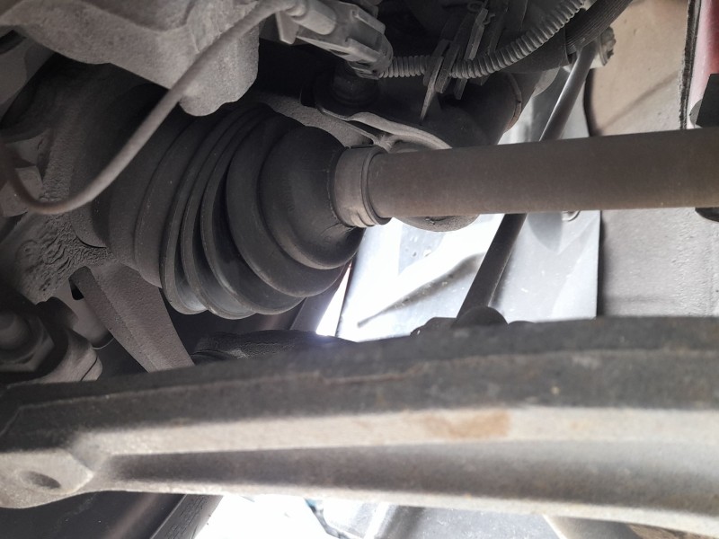 Recambio de transmision delantera derecha para ford ka (ru8) 1.2 referencia OEM IAM 1835992 1838401 