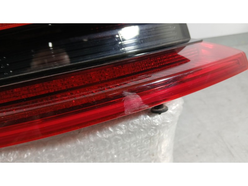 Recambio de piloto trasero izquierdo exterior para porsche macan (95b) 3.0 s diesel referencia OEM IAM 95B945095M ROZADO HELLA T
