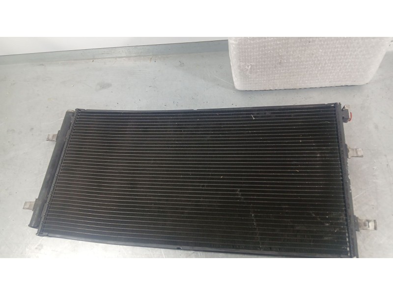 Recambio de condensador / radiador aire acondicionado para porsche macan (95b) 3.0 s diesel referencia OEM IAM 8T0260401 DOBLADO