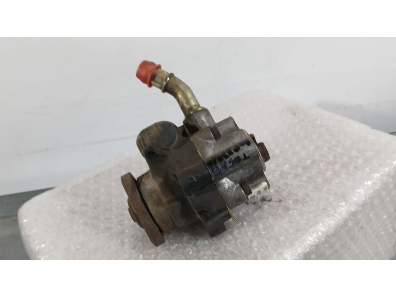 Recambio de bomba direccion para land rover defender station wagon (l316, l315) 2.5 td5 4x4 (l316) referencia OEM IAM HE12050826