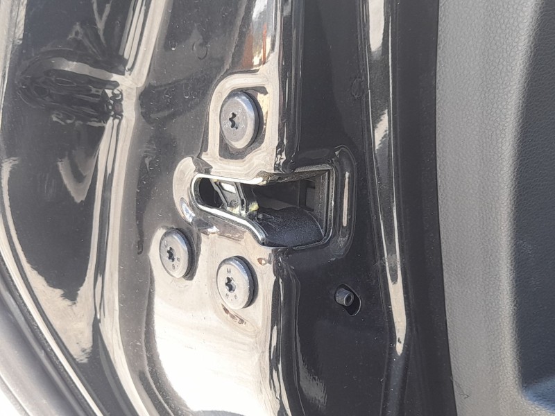 Recambio de cerradura puerta trasera izquierda para dacia duster (hm_) 1.6 sce 115 (hmm1) referencia OEM IAM 825031773R  