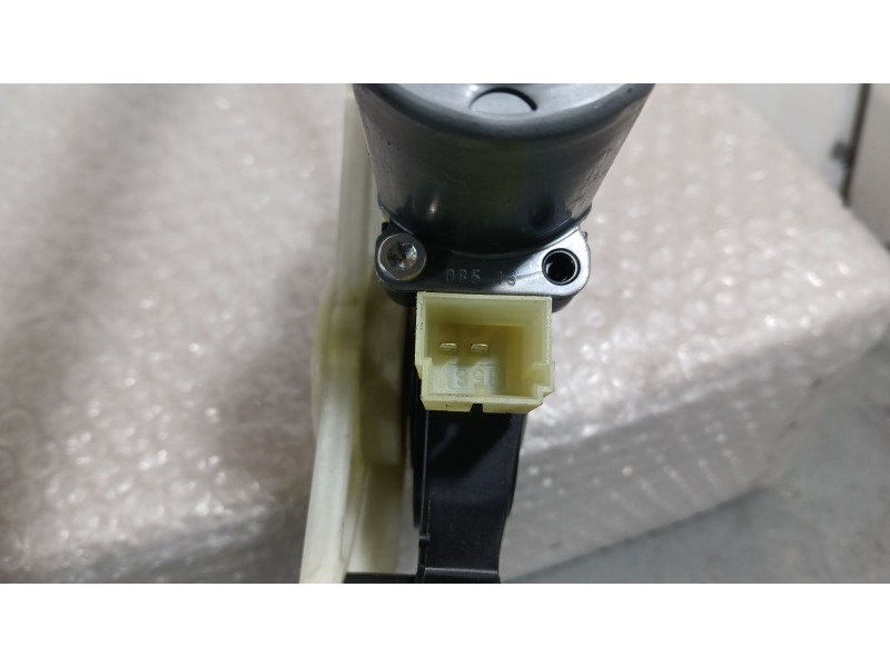 Recambio de elevalunas trasero izquierdo para porsche macan (95b) 3.0 s diesel referencia OEM IAM 95B839461 2 PINS 00409143